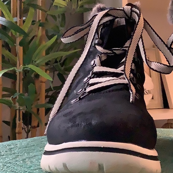 🥾 LADIES BOOTS🥾 - Picture 2 of 8